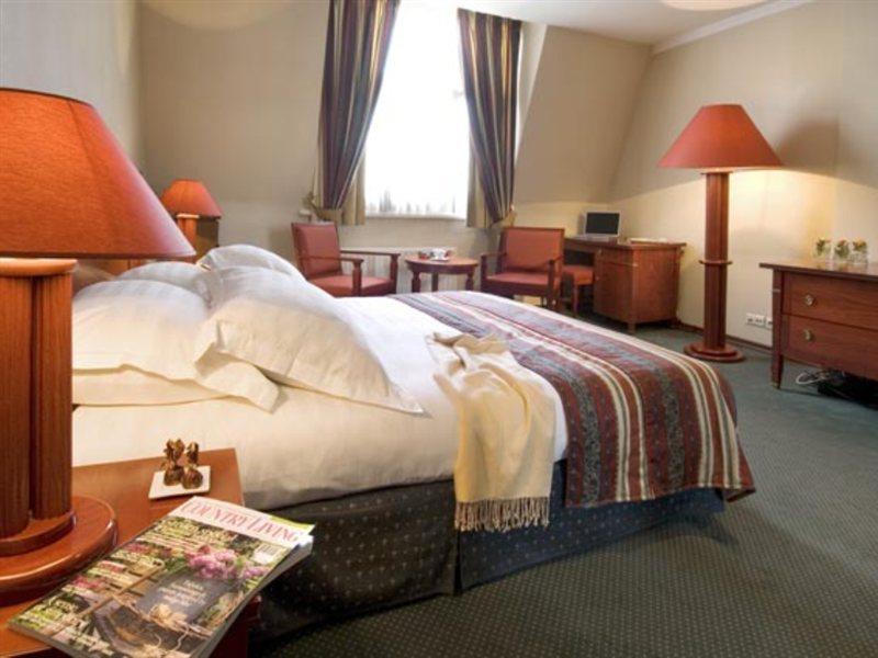 Zoom Hotel Brüksel Oda fotoğraf